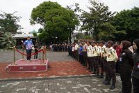 Bupati Garut H Rudy Gunawan berjanji akan tingkatkan kesejateraan tenaga Outsourcing saat apel di lapangan setda garut