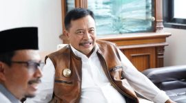 PJ BUpati Garut Barnas Adjidin di Kantor Baznas Garut