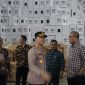 Kapolres Garut AKBP Rohman Yonky Dilatha, SIK., M.Si , cek gudang KPU