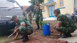 Kodim 0611/Grt bersihkan halaman gereja Advent