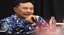 PJ Bupati Garut H Barnas Adjidin saat mengahadiri Rakor Kesehatan