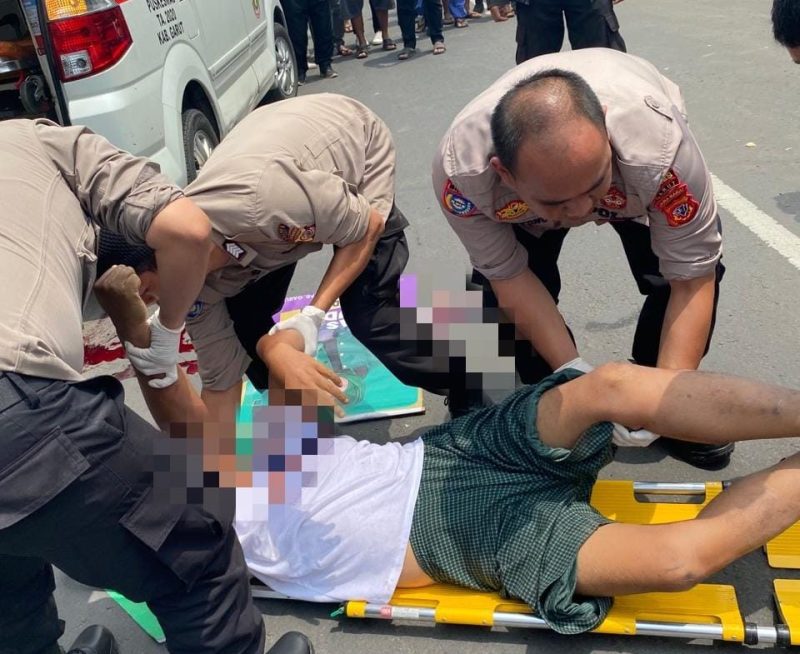 Polsek Karangpawitan evakuasi jenazah tabrakan banteng