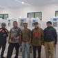 Panwascam Sucinaraja dan PPK sedang melaksanakan piket pengamanan gudang logistik pemilu
