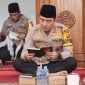 Kapolres Garut AKBP Rohman Yonky Dilatha saat giat Isra Mi'raj
