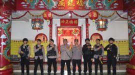 Polres Garut strelisasi Klenteng Vihara Dharma Loka Garut
