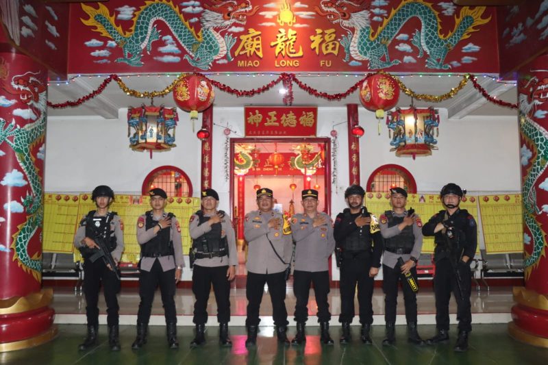 Polres Garut strelisasi Klenteng Vihara Dharma Loka Garut
