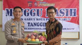 Foto : Kapolres Garut giat Minggu Kasih di Gereja Pasundan Garut