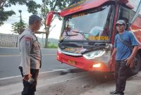 Foto : Salah satu kendaraan rusak akibat bertubrukan di jalur Limbangan-Malngbong