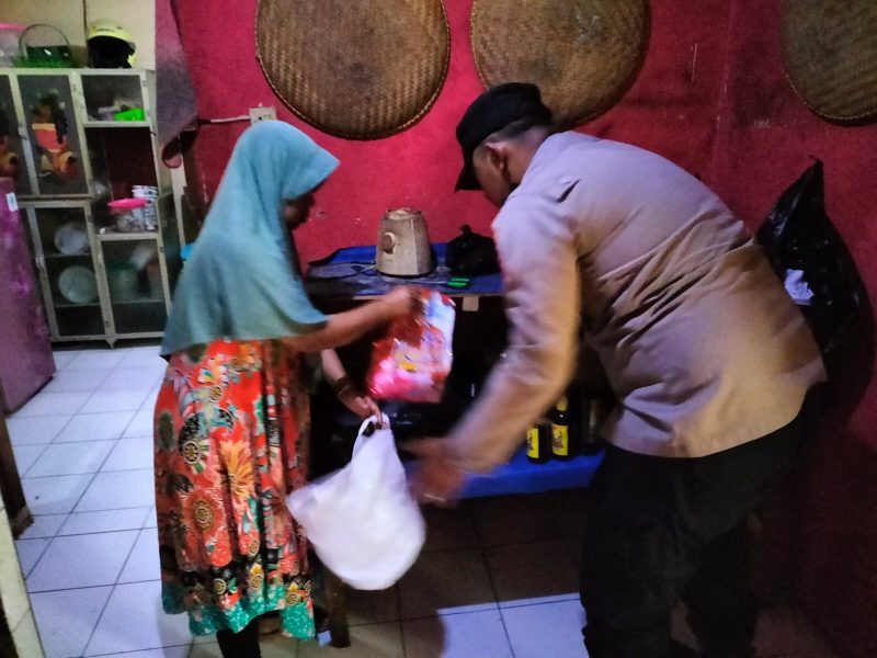 Foto : Polsek Limbangan temukan botol miras