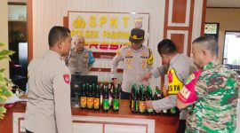 Foto : Puluhan miras disita Polsek Pasirwangi