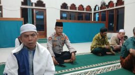 Foto : Kapolsek Pakenjeng Polres Garut IPTU H. Muslih Hidayat, S.H.,saat safari subuh