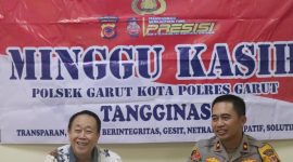Foto : Wakapolres Garut Kompol Dhoni Erwanto, S.Si., S.I.K., M.H., M.I.K., kunjungi Gereja Injil Indonesia Garut kota