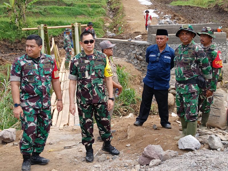 Foto : Dandim 0611/Grt dampingi Tim Wasef