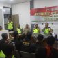 Foto : Kapolres Garut saat giat Jum'at Curhat