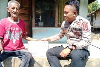 Polsek Pameungpeuk giat bhakti sosial bersama warga di hut bahyangkara ke-78