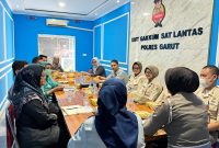 Unit Gakkum Sat Lantas Polres Garut saat Rakor upaya penanganan jaminan kecelakaan lalu lintas (Foto:Istimewa)