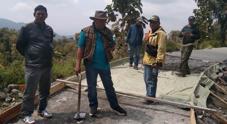 Kadistan Garut Ir Haeruman meninjau lokasi Jalan Usaha Tani