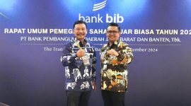Pj Bupati Garut Barnas Adjidin saat menghadiri RUPS Bank BJB di Bandung