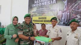 Dandim 0611/Grt Lekol CZI Dhanisworo, S.Sos saat giat Donor Darah