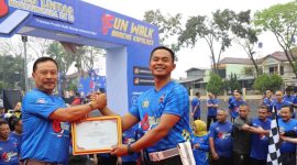Pj Bupati Garut bersama Kasat Lantas Polres Garut Iptu Aang Andi Suhandi, (Foto:Istimewa*).