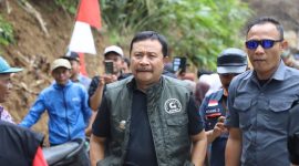 Pj Bupati Garut Barnas Adjidin, (Footo:Istimewa).