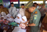 Danramil 1113/Bayongbong Kapten  Inf Supriatna.