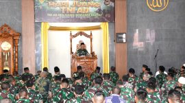 Kodam III/Siliwangi menggelar doa bersama dalam rangka memperingati Hari Juang TNI AD Ke-79 Tahun 2024, bertempat di Masjid Al-Ikhlas Kodam III/Siliwangi, Jl. Aceh No. 69, Kota Bandung, Jumat (13/12/2024). 