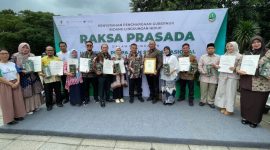 Kabupaten Garut kembali menunjukkan komitmennya terhadap pengelolaan lingkungan hidup berkelanjutan dengan meraih 12 penghargaan dalam ajang Anugerah Raksa Prasada 2024 yang diselenggarakan oleh Pemerintah Provinsi Jawa Barat. Penghargaan ini diberikan di Plaza Gedung Sate, Kota Bandung, pada Rabu (11/12/2024).