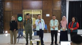 Penjabat (Pj) Bupati Garut, Barnas Adjidin, meninjau pelaksanaan Seleksi Kompetensi Pegawai Pemerintah dengan Perjanjian Kerja (PPPK) Tahun Anggaran 2024 yang digelar di Al Fath Building Centre, Tasikmalaya, Minggu (15/12/2024).
