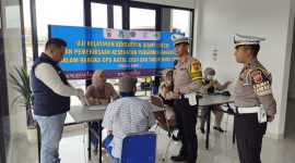 Menjelang perayaan Natal dan Tahun Baru (Nataru) Sat Lantas Polres Garut melalui menggelar Ramp Check atau pemeriksaan kelayakan kendaraan umum di Terminal Guntur Kabupaten Garut. Selasa (17/12/2024).
