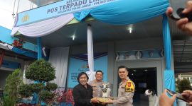 Anggota Dewan Perwakilan Daerah Republik Indonesia (DPD RI), Alfiansyah Bustami atau Komeng memberikan apresiasi kepada jajaran Polres Garut atas kesiapan dan kelengkapan fasilitas Pos Terpadu GTC Limbangan.
