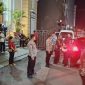 Polres Garut laksanakan pengamanan Kegiatan Perayaan Natal Youth Forum Kerjasama Kristiani Garut (FKKG) yang bertempat di Gereja Injil Indonesia (GII) Garut, berlangsung dengan lancar dan penuh sukacita, Kamis malam, (26/12/2024).
