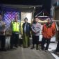 Polres Garut melalui Bhabinkamtibmas Polsek Jajaran melaksanakan kegiatan monitoring dan pengecekan sistem keamanan lingkungan (Siskamling) atau ronda malam di beberapa titik dalam rangka menjaga keamanan dan ketertiban di wilayah binaannya, Rabu malam (05/02/2025).
