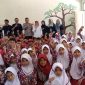 Bhabinkamtibmas Polsek Cisompet, Aipda Komarudin, melaksanakan kegiatan silaturahmi sekaligus pembinaan di dua sekolah dasar yang terletak di wilayah Kecamatan Cisompet, Kabupaten Garut, bertempat di SDN 3 Sindangsari dan SDN 4 Sindangsari. Kamis (06/02/2025).
