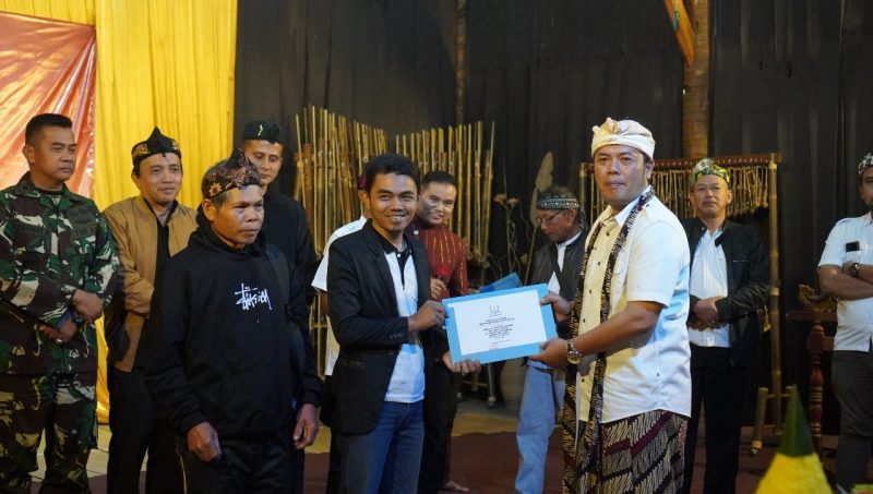 Pengurus Dewan Adat Kabupaten Garut (DAKG) mengadakan acara silaturahmi budaya dengan tema 