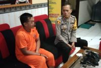 Polres Garut melalui Polsek Banjarwangi berhasil amankan pemuda yang mengamuk dan mengancam orang tuanya di Kp. Babakan, Desa Tanjungjaya, Kec. Banjarwangi. Jumat (21/02/2025).
