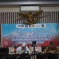 Wakil Bupati (Wabup) Garut, Putri Karlina, membuka secara resmi High Level Meeting (HLM) Tim Pengendalian Inflasi Daerah (TPID) Kabupaten Garut, yang dilaksanakan di Ruang Rapat Sekretariat Daerah (Setda) Kabupaten Garut, Jalan Pembangunan, Kecamatan Tarogong Kidul, Kabupaten Garut, Selasa (25/2/2025).
