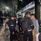 Polres Garut meningkatkan intensitas patroli malam hari sebagai upaya antisipasi terhadap berbagai gangguan kamtibmas di wilayah Kabupaten Garut. Minggu malam (02/03/2025). 
