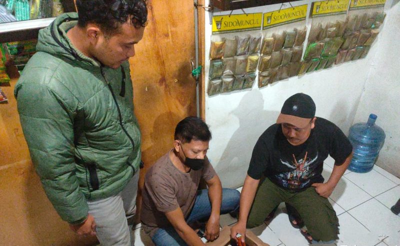 Dalam upaya menjaga ketertiban dan kesucian Bulan Suci Ramadhan, Satuan Reserse Narkoba (Sat Narkoba) Polres Garut kembali melakukan razia minuman keras (miras) di berbagai titik di wilayah Kabupaten Garut.