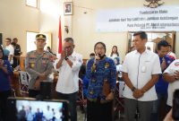 Direktur Utama (Dirut) BPJS Ketenagakerjaan, Anggoro Eko Cahyo, berkunjung ke Kabupaten Garut, Senin (17/3/2025). Kunjungan tersebut dilakukan dalam rangka memastikan kelancaran proses klaim Jaminan Hari Tua (JHT) maupun Jaminan Kehilangan Pekerjaan (JKP) para pegawai PT Danbi Internasional yang terkena Pemutusan Hubungan Kerja (PHK).