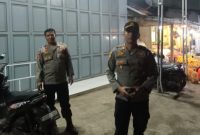 Polsek Cibatu melakukan penertiban terhadap parkir liar yang telah meresahkan masyarakat di sekitar Puskesmas Cibatu dan toko pakaian 