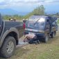 Polres Garut melalui Polsek Pasirwangi mengerahkan mobil Ranger untuk membantu menderek kendaraan yang mogok di jalur tanjakan curam Pasirwangi, yang sering menjadi lokasi rawan kemacetan dan kecelakaan. Kamis (03/04/2025).