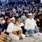Masyarakat Jawa Barat, khususnya Kota Bandung dan sekitarnya, sangat antusias mengakses layanan publik yang tersedia dalam program Abdi Nagri Nganjang Ka Warga di Bale Pakuan (Gedung Pakuan), Kota Bandung, Sabtu (12/4/2025). 