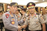 Kabid Humas Polda Jawa Barat, Kombes Pol Hendra Rochmawan, S.I.K., M.H., membenarkan adanya pergantian jabatan Kapolda Jabar sebagaimana tertulis dalam Surat Tugas Kapolri Nomor: ST/688/IV/KEP/2025.