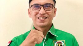 Wakil Ketua DPRD Kabupaten Garut Ayi Suryana, SE politisi Partai Persatuan Pembangunan (PPP) Garut mengapresiasi pihak kepolisian dalam waktu singkat menangkap oknum dokter kandungan yang genit (MSF), yang diduga melakukan pelecehan kepada salah satu pasien saat memeriksa kandungan di salah satu klinik yang ada di kabupaten garut. Selasa (16/4/2025).