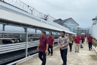 Dalam upaya mendukung program ketahanan pangan nasional serta meningkatkan kualitas pembinaan bagi Warga Binaan Pemasyarakatan (WBP), Pusat Strategi Kebijakan Kementerian Imigrasi dan Pemasyarakatan (Kemenimpas) menetapkan Lembaga Pemasyarakatan (Lapas) Kelas IIA Garut sebagai salah satu unit pelaksana teknis (UPT) percontohan dalam bidang pemberdayaan WBP melalui sektor ketahanan pangan. Kamis (17/4/2025).