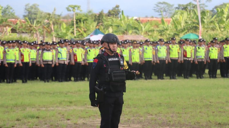 Sebagai bentuk dukungan terhadap kelancaran dan keamanan pelaksanaan Pemungutan Suara Ulang (PSU) Pemilihan Kepala Daerah (Pilkada) Kabupaten Tasikmalaya, Kepolisian Resor (Polres) Garut mengerahkan sebanyak 152 personel untuk diperbantukan dalam pengamanan.