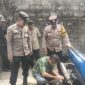 Kegiatan penertiban knalpot brong kali ini menyasar sepeda motor milik siswa SMK Alfarizi Leles. Senin (21/4/2025).
