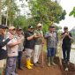 Bupati Garut, Abdusy Syakur Amin, menghadiri acara Peringatan Hari Bumi Tahun 2025, yang dilaksanakan di Kawasan Hutan Kota Talangseng, Kecamatan Garut Kota, Kabupaten Garut, Sabtu 26 April 2025.