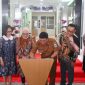 Kabar gembira bagi masyarakat Kabupaten Garut! Bupati Garut, Abdusy Syakur Amin, secara resmi meresmikan Klinik Utama Mata Cicendo Garut 2 yang berlokasi di Klinik Utama RS Cicendo, Jalan Otista, Kecamatan Tarogong Kidul, Kabupaten Garut, Selasa (29/4/2025).
